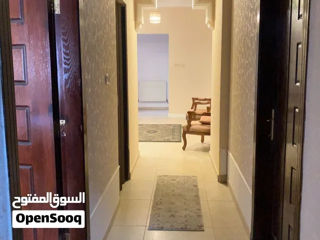 مشاركة سكن، غرفه مشتركه ضمن شقه مفروشه