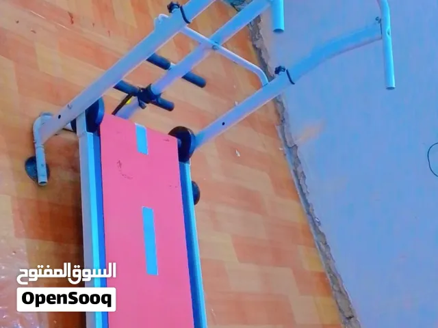 جهاز جري (غير كهربائي)  بحالة ممتازة مناسب للاستعمال المنزلي