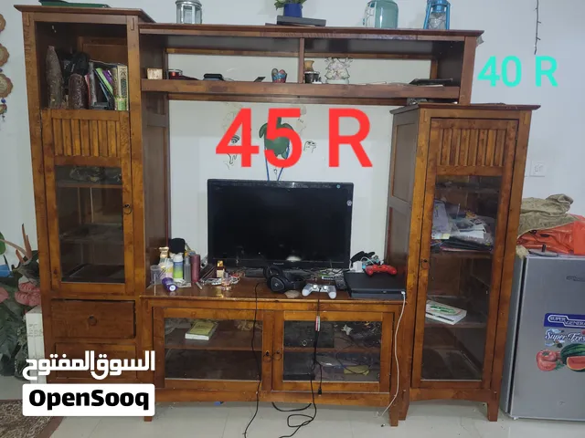 رفوف غرفة جلوس