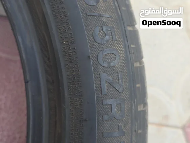 شبه جديد متوفر اثنين بس غير المقاسات