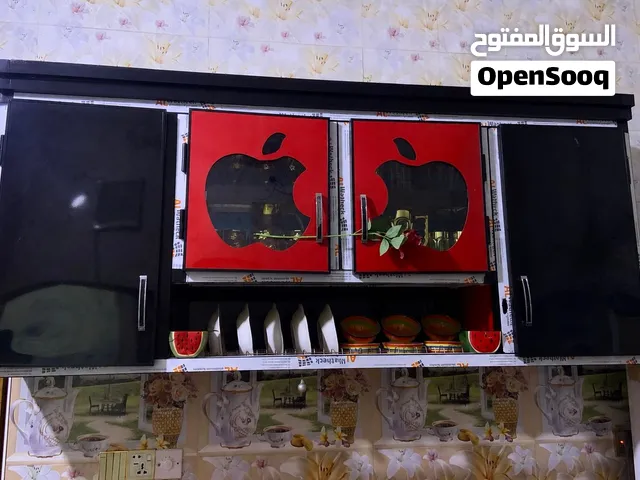 كاونتر نظيف ألمنيوم مرمر اصلي ، مفصلينه بـ2 مليون وابيعه بـ750 (بيه مجال)