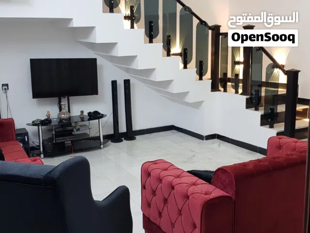 دار مميز للبيع (سكن + استثمار) في حي هادئ  حي الجهاد ( منطقة الشارقة )
