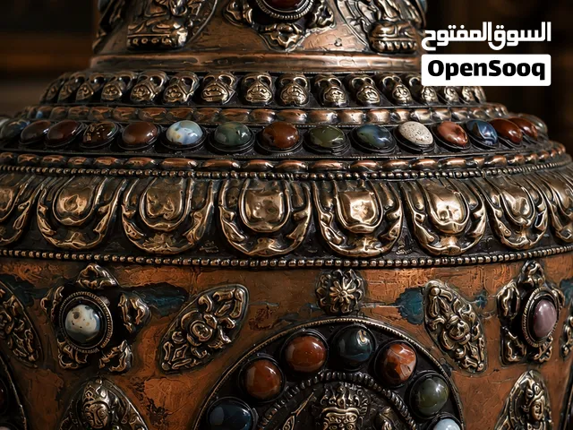 تحدي لايوجد شبيه A museum piece with 161 natural stones. قطعه متحفيه بها 161 حجر طبيعي