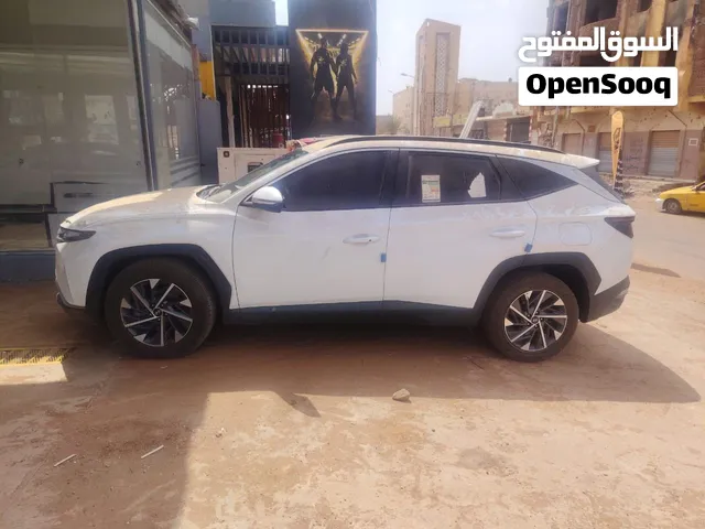 هيونداي توسان 2022 الشكل الجديد كورية أصلية شهادة وارد أوتوماتيك ممشى 33 ألف كم شاشة وكالة قيادة ذات