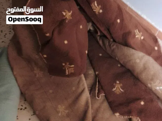 بساط 4ف3 واحد اطرافه دائيري وموكيت ممر او وسط الحوش في خدمة توصيل