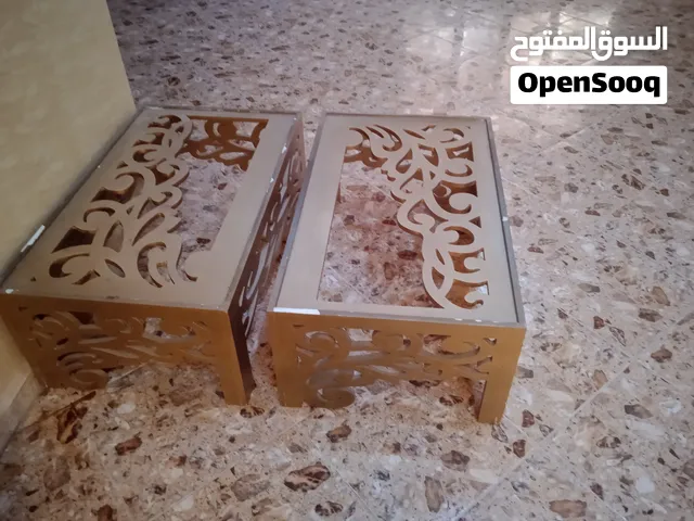 طاولة للبيع