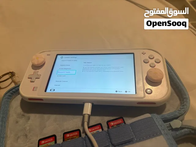 جهاز ألعاب ننتنيدو سويتش لايت وردي