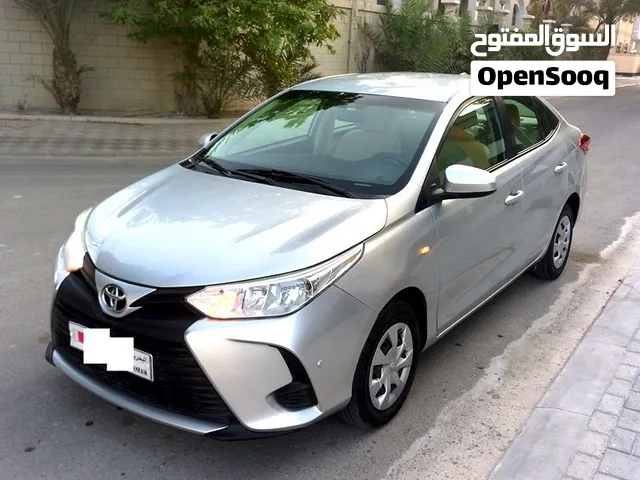 TOYOTA YARIS SINGLE OWNER AVAILABLE ON MONTHLY INSTALLMENT OR CASH
