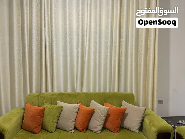 طقم كنب اخضر ضيوف قابل للتفاوض