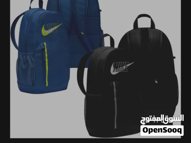 حقيبة ظهر أصلية من نايك (Nike) مستعملة ووارد الخارج بحالة جيدة جدا و اصلية صناعة فيتنامي اصلي