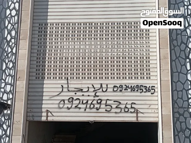 صالة من دورين كل دور40متر تقريبا حق انتفاع تبع النادى الأهلى شارع العيادة خلف محلات الكهربائية