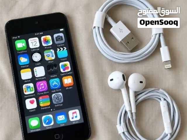 aplle iphone 5s black 64GB With Accessories