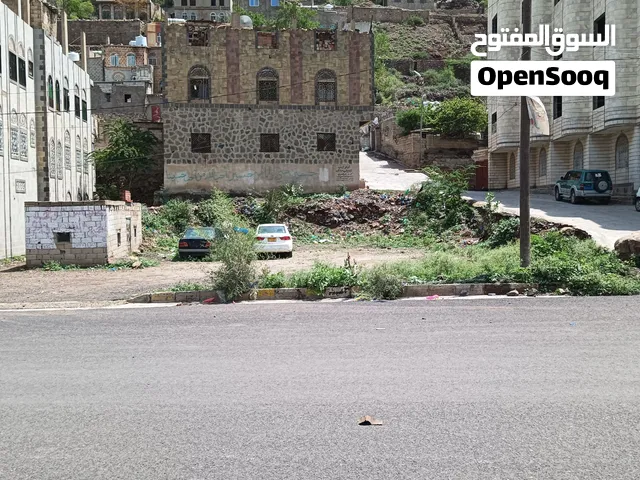 ارضية على شارع الاربعين (سوفتيل ) للايجار بسعر عرطة