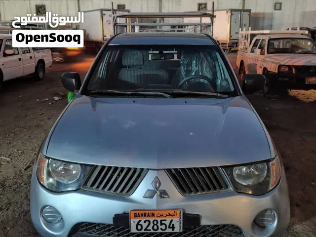 Mitsubishi l200 2008 neat and clean