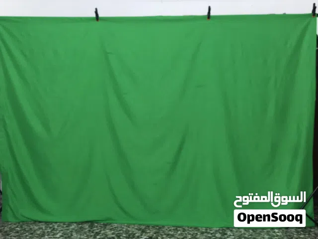ستارة صالة تصوير كاملة الارتفاع 2 م والعرض 3م وحده خضره والثانيه سمائية مثل مموضح بالصور  يوجد توصيل