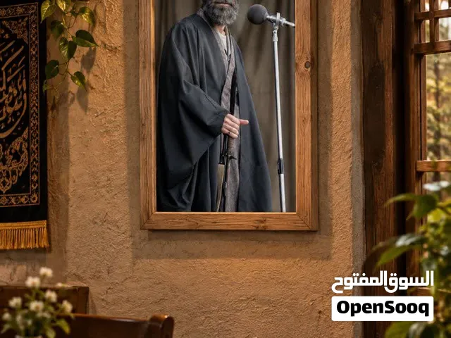 إطار خشبي أنيق بطباعة داخلية مخملية من إيران