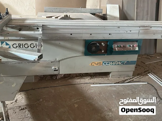 carpenter for sale 12000aed