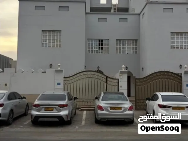 سكن للطالبات والموظفات