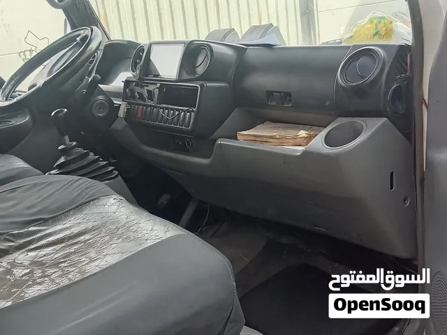 شاحنة صندوق تويوتا هينو موديل 2013 مستعملة للبيع