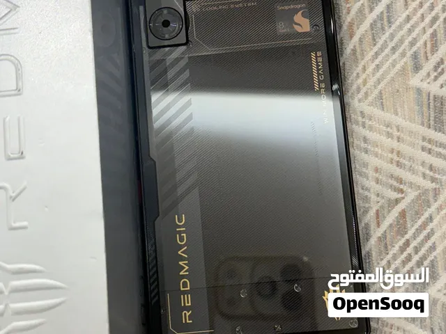 رد ماجيك 9 مع كرتونه وشاحن وكفر نظيف