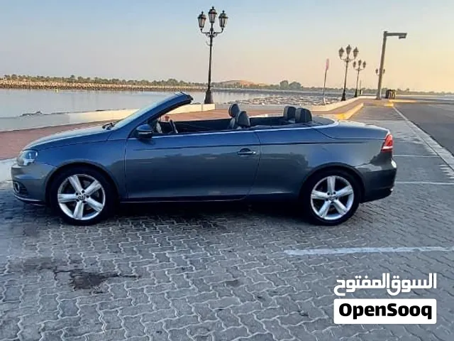 Selling a Volkswagen EOS 2011 (Hardtop Convertible) in great mechanical shape regarding major parts.