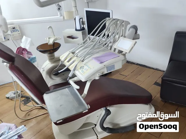 عياده تعمل بشكل جيد بموقع مميز