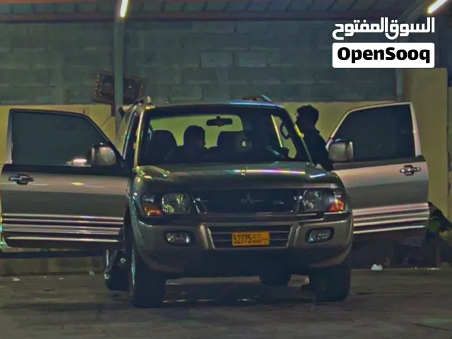 2002 ميتسوبيشي باجيرو GLS