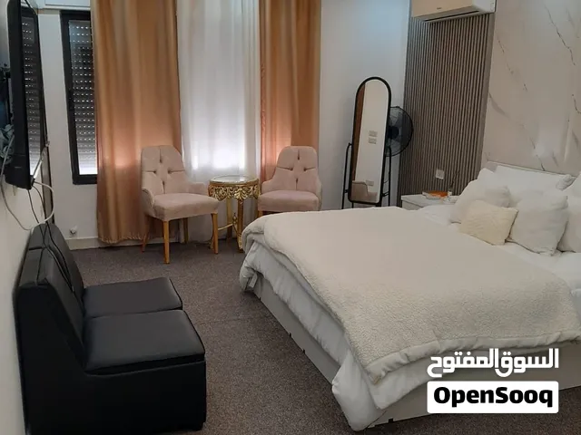 استوديو فاخر مفروش للإيجار
