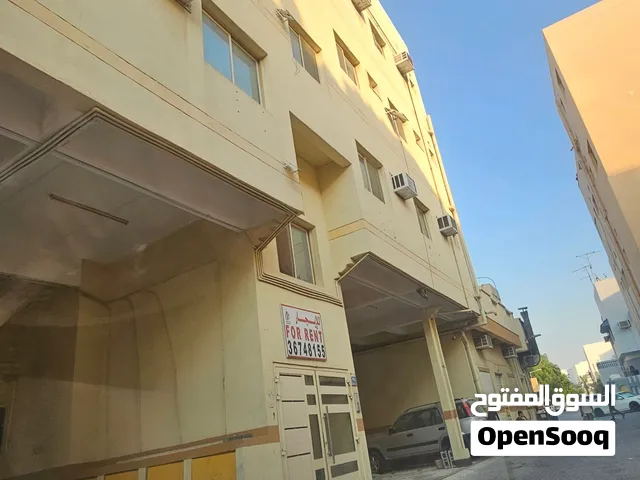 للايجار شقة في المحرق الحاله غير شامل