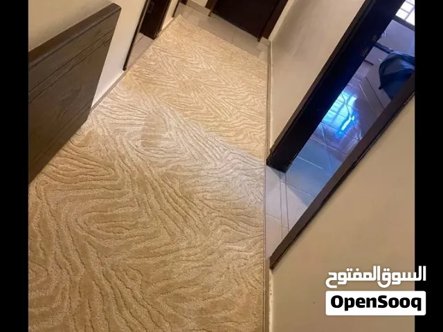 سجاد جديد بورقته بعطي للبيت طابع رقي  للبيع بسعر حرق