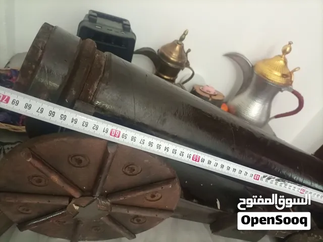 مدفع  وسفينة خشب شغل يدوي