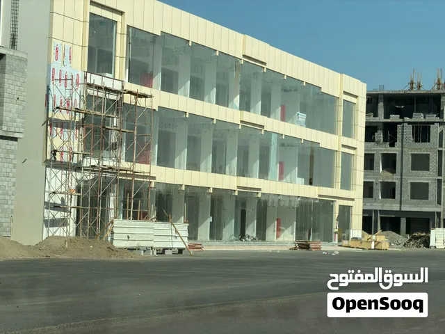 معرض للايجار في الرميس بجانب حديقة النسيم يصلح للهايبر ماركت المحلات الكبري - Showrooms For Rent