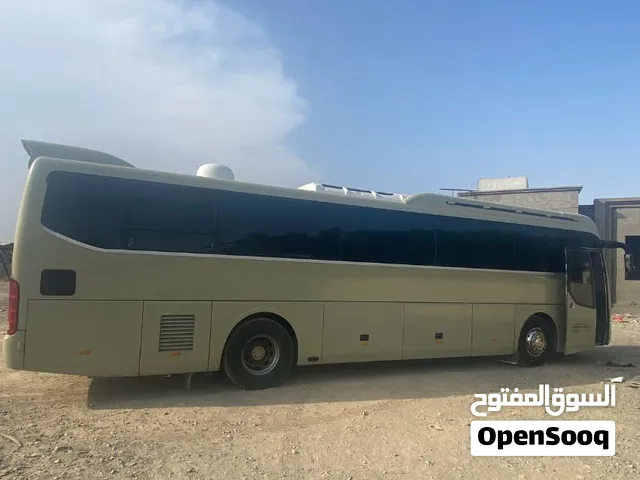 باص هيونداي 50 راكب