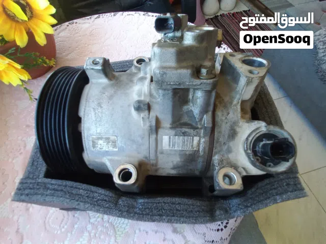 كمبريسور مكيف تويوتا كورولا نوع DENSOياباني بحاجة لجلدة بكرة موديل من2011الى2013