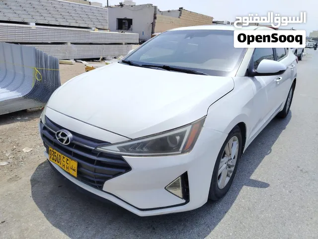 2019 Hyundai Elantra SEL – White  For Sale in Muscat