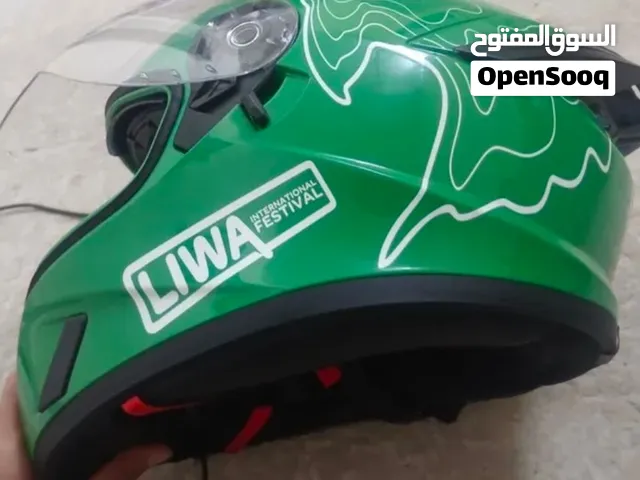 خوذة ليوا جديدة بالكامل لساتها بلمعتها والسعر قابل للتفاوض