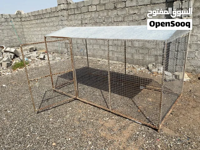 قفص للطيور والحيوانات