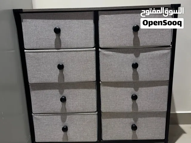 خزانه قماشيه للبيع ب 10 دنانير فقط نظيفه جدا و استعمال خفيف كنها جديده