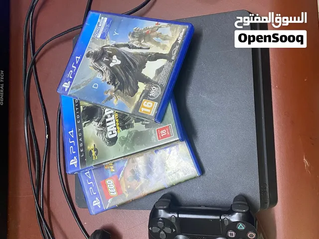 (Pick up only)ps4 slim with 5 games and controller only accept cash dirty but excellent condition