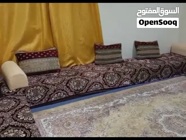 جلسة عربية غاية في النظافه استعمال خفيف