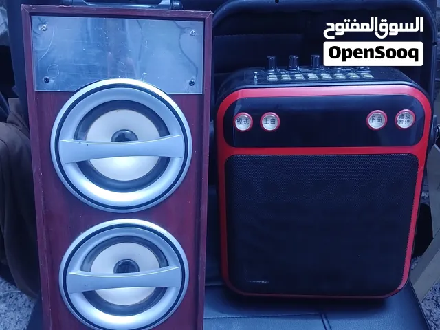 سماعات عدد /2 للبيع  شغالات وبحالة جيدة  اثنينهن ب25 الف