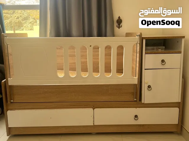 سرير أطفال