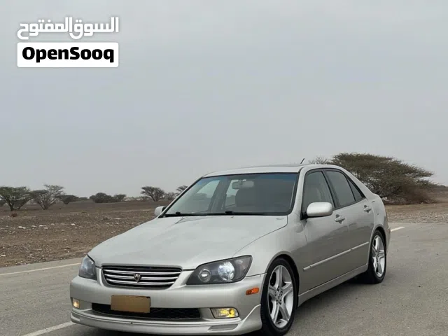 لكزس is موديل 2002