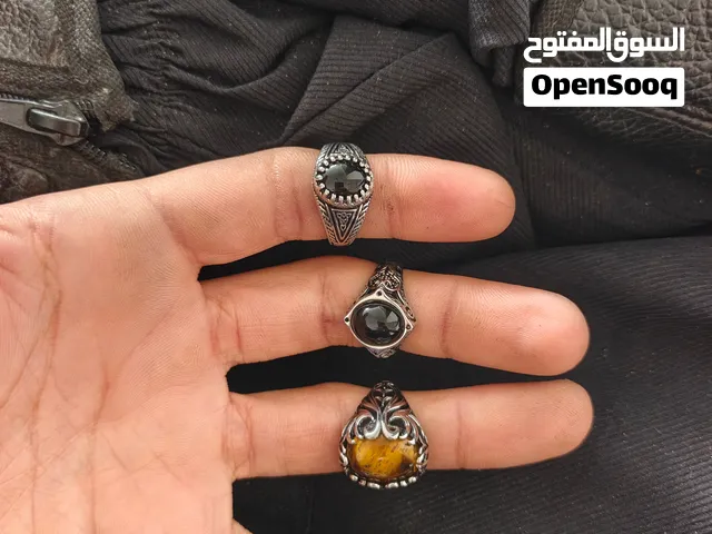 4 خواتم فضه عيار 925 للبيع بسعر حرق حجم 9 خواتم جديده