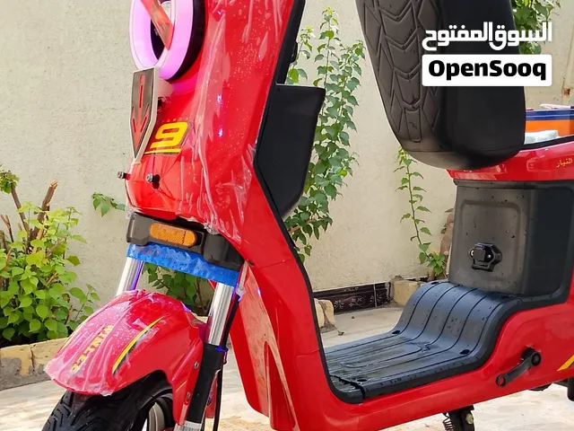 دراجه شحن ار 9 جديده كلش بطاريات شوفت عينك بصورا جدد ماناقصه شي كلشي شغال ب 525 وبيه مجال
