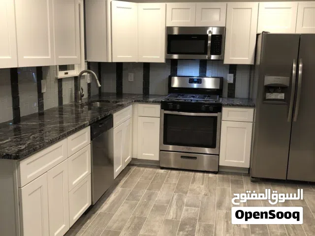 شقة للايجار بحي الرضا طابق اول بناء نظيف