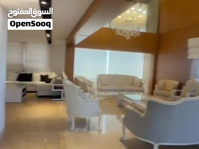 شقة فاخرة للبيع اللويزة بعبدا بنت هاوس ارضي  440 متر سند اخضر عمار ديلوكس  4 نوم صالون وسفرة مطبخ كب