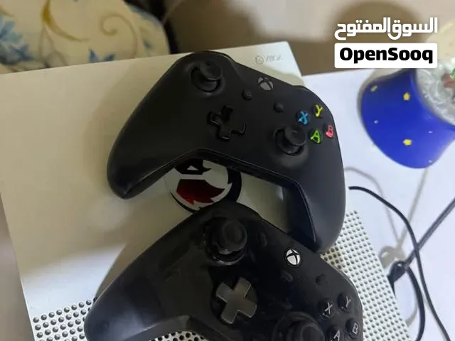Xbox One S للبيع