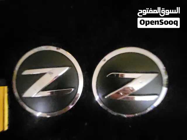 للبيع علامات جمب اصليه لسياره NISSAN Z350 جديده اوريجينال