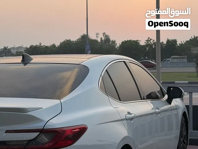 تويوتا كامري رقم 1 2025 للبيع